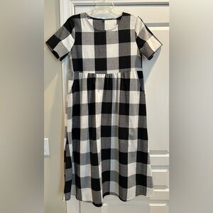 Black and White Checkered/Plaid Midi Dress